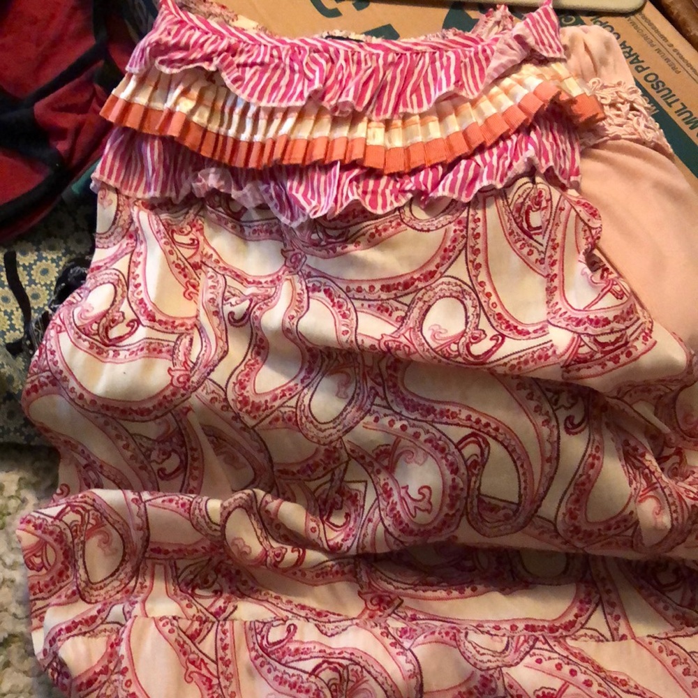 Very cute very much fun ruffle tunic